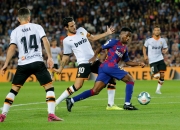 开云体育入口-足球比赛的激烈对抗即将展开，赛场火爆迎战的简单介绍