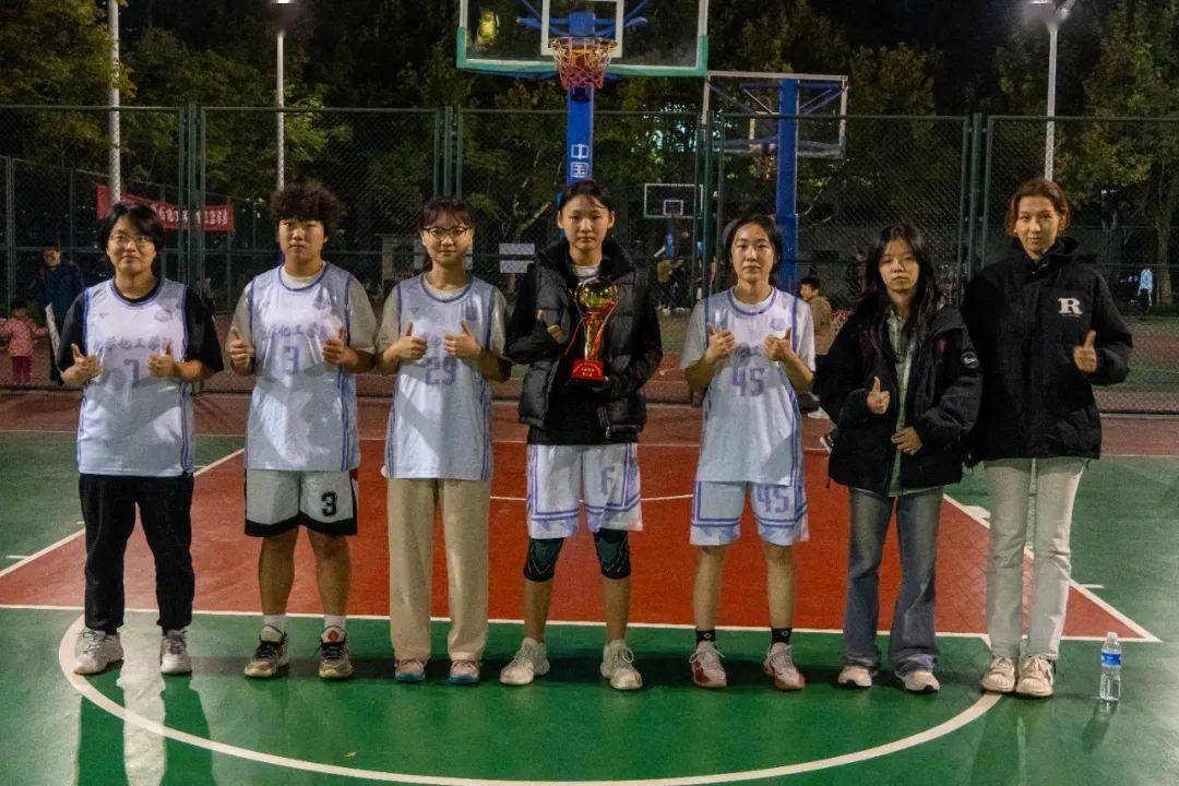 青年篮球比赛增加参与度，培养新一代球星