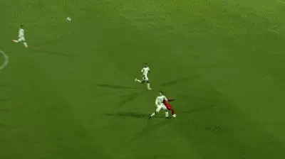 关于斯图加特前场错失良机,战术部署亟待调整的信息 关于斯图加特前场错失良机,战术部署亟待调整的信息