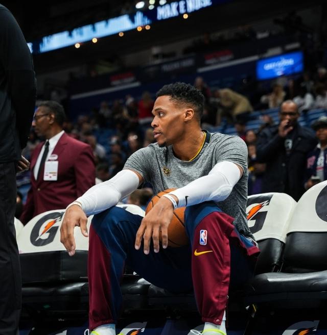 赛场绝杀瞬间，球员飒爽英姿震撼全场的简单介绍