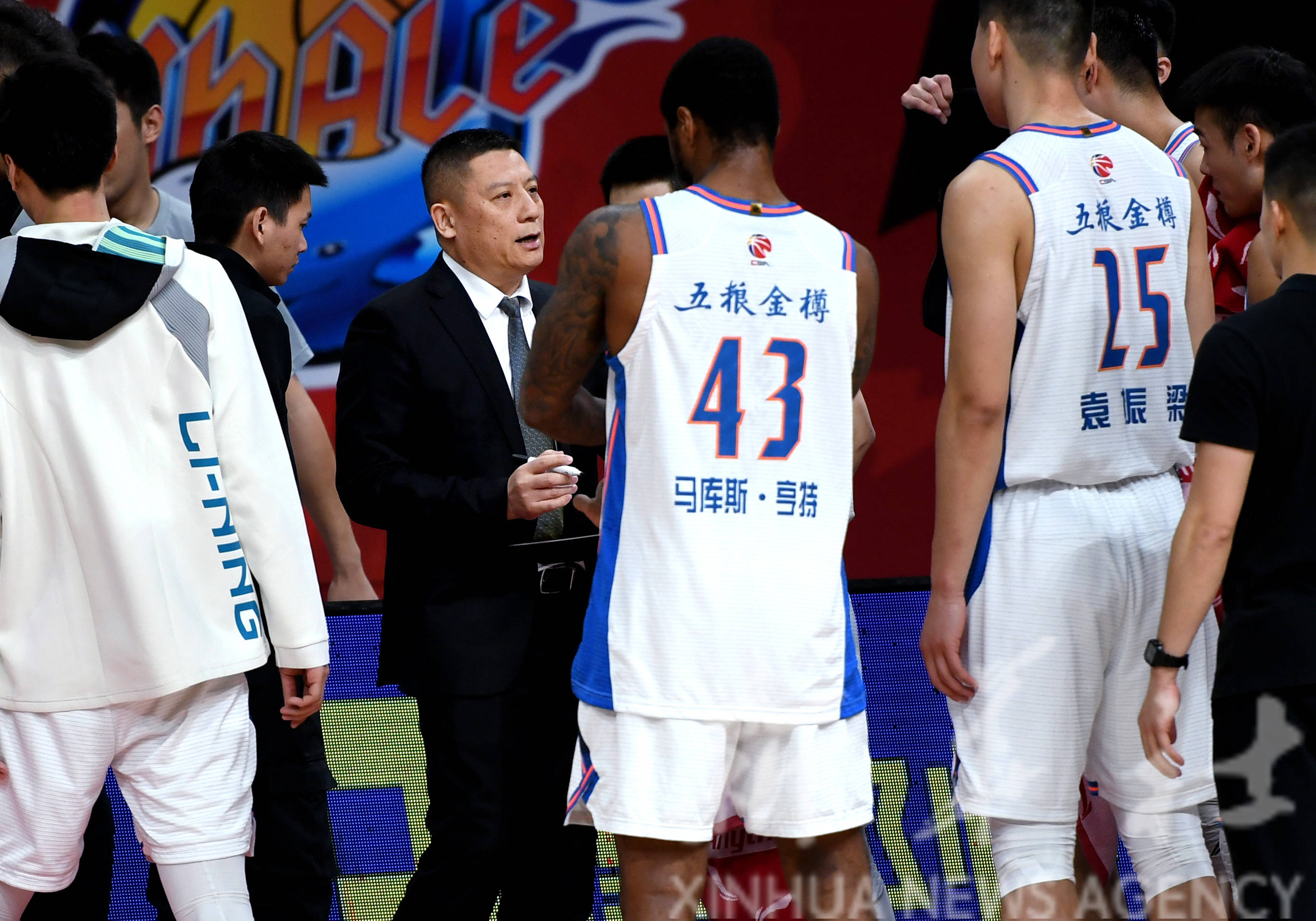 包含广东宏远击败四川五粮金樽,实现全胜的词条 包含广东宏远击败四川五粮金樽,实现全胜的词条