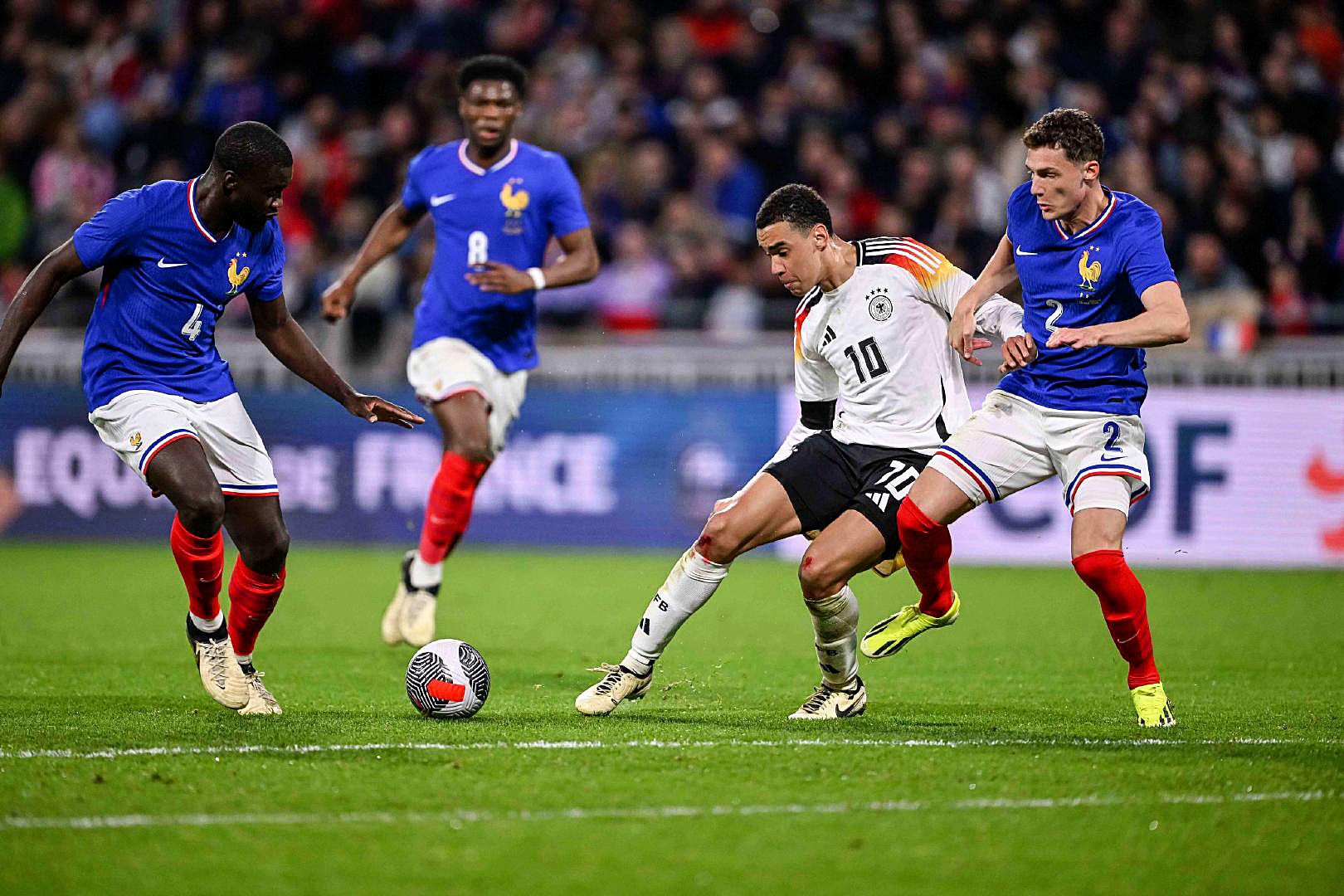 梅斯客场逆转雷恩，结束两连败