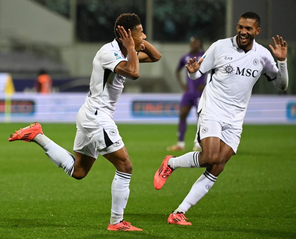 那不勒斯主场大胜,继续向意甲争冠头名冲刺的简单介绍 那不勒斯主场大胜,继续向意甲争冠头名冲刺的简单介绍