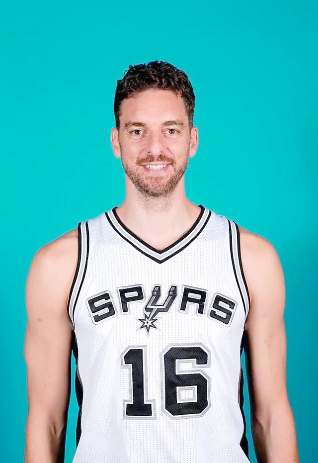 NBA新赛季将于月底开幕,球员们备战紧张的简单介绍 NBA新赛季将于月底开幕,球员们备战紧张的简单介绍