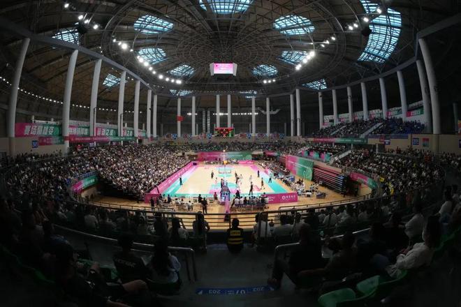 包含奥地利大胜安道尔，轻松晋级欧预赛决赛的词条