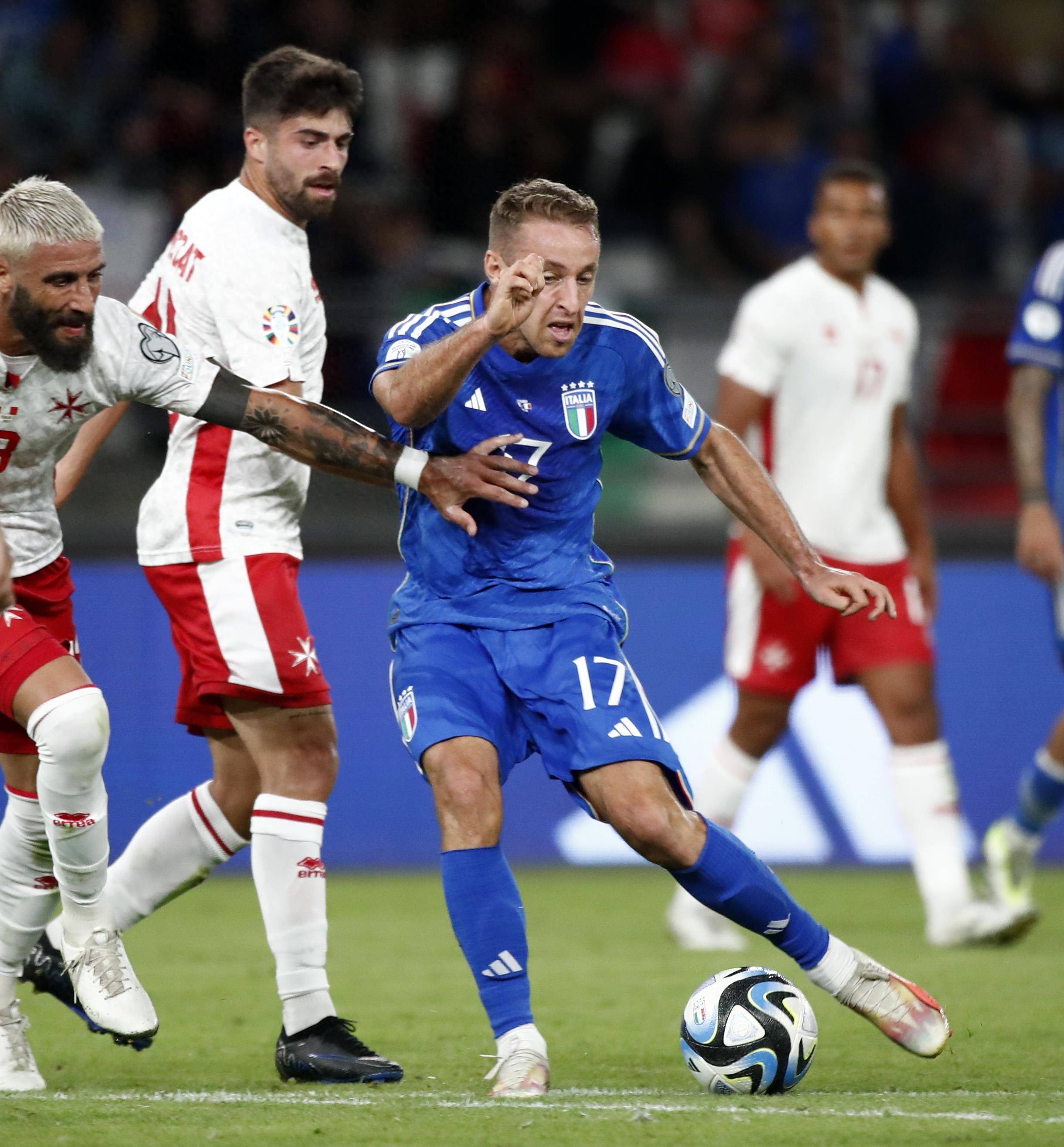 欧预赛比赛实况:胜者笑,败者泣的简单介绍 欧预赛比赛实况:胜者笑,败者泣的简单介绍