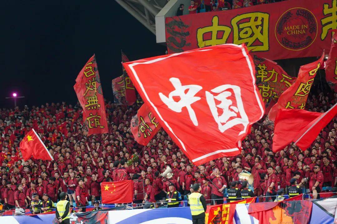 一场胜利令人震撼的足球比赛备受瞩目 一场胜利令人震撼的足球比赛备受瞩目