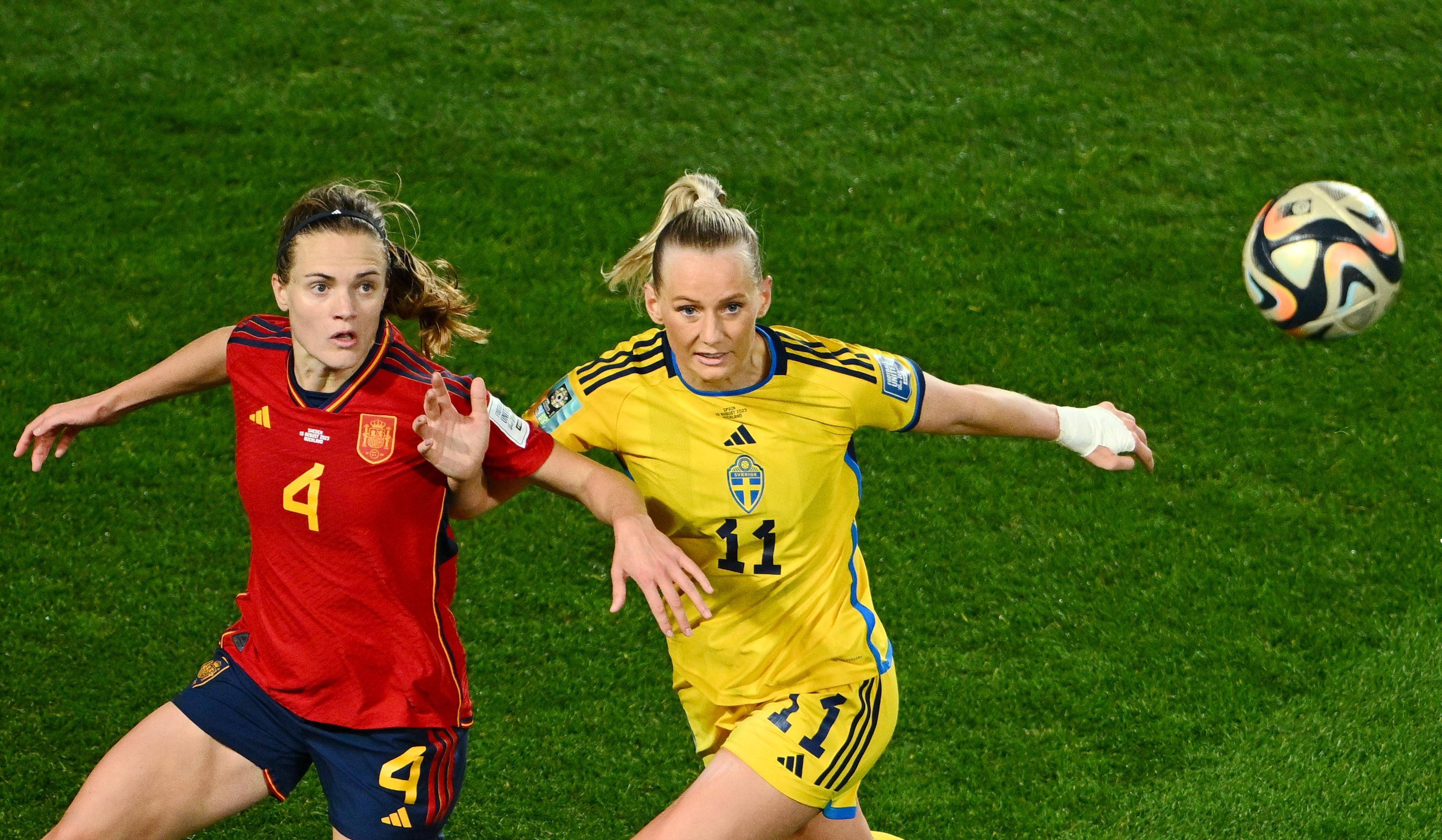 西班牙队击败瑞典，闯入欧洲足球巅峰赛的简单介绍