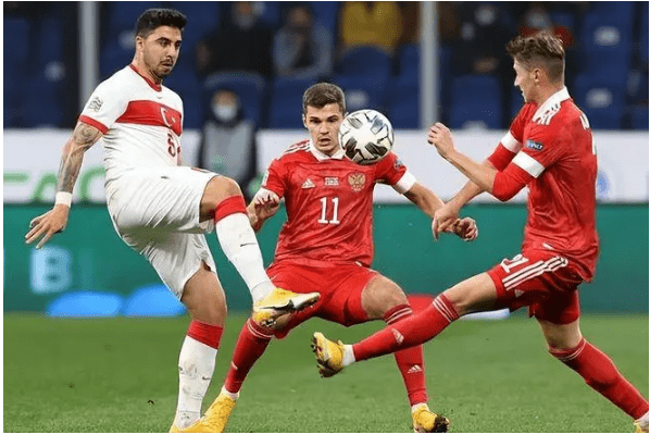 挪威队在预选赛中惊险晋级下一轮比赛 挪威队在预选赛中惊险晋级下一轮比赛