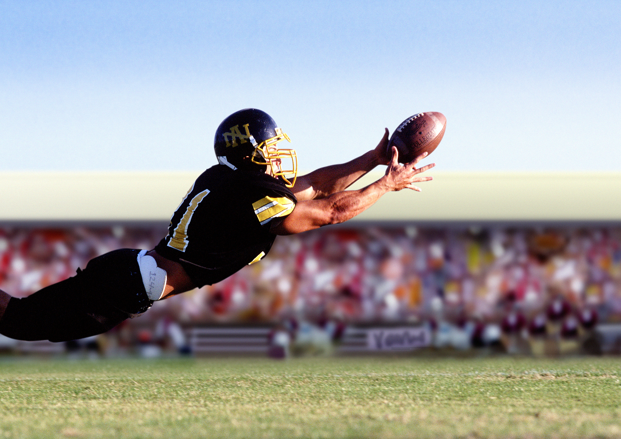 运动员们在赛场上展现出顶尖的球技 运动员们在赛场上展现出顶尖的球技